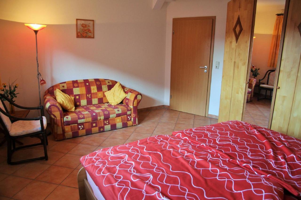 Muellers Hof Ferienwohnung/Pension Emmerthal Екстериор снимка